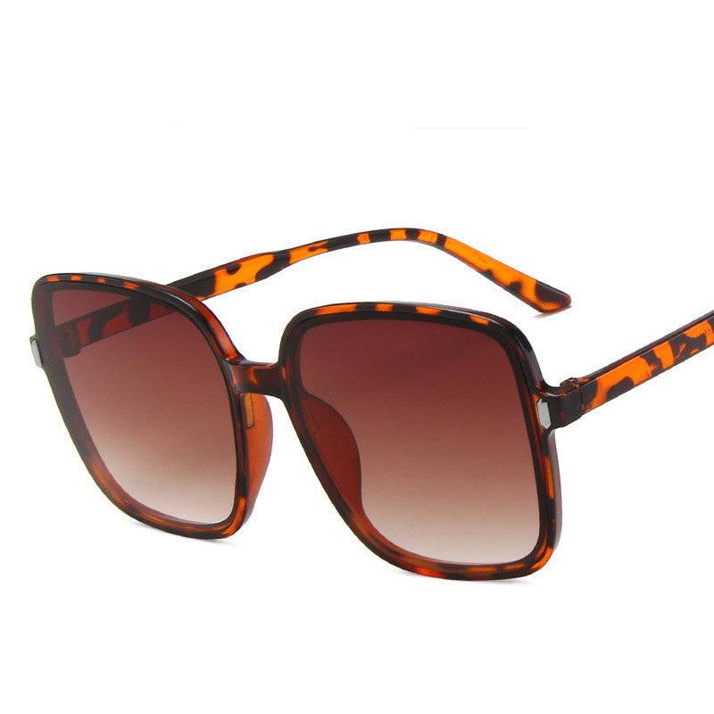 Big Square Sunglasses in leopard print with gradient lenses for a stylish look.